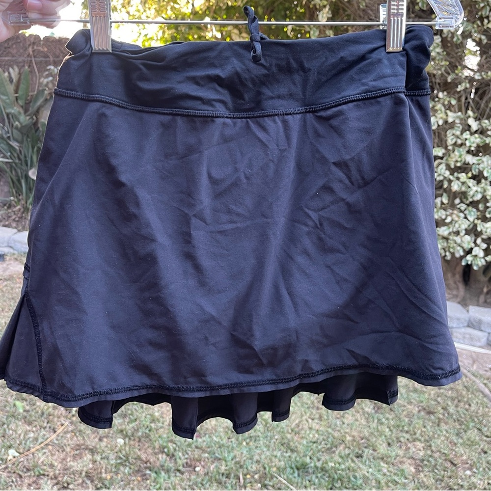 Black Lululemon skirt